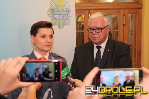 Nadinsp. Irena Doroszkiewicz witana z honorami w opolskiej komendzie