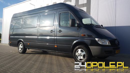 Skradziono busa z motocyklami 17-letniego żużlowca!