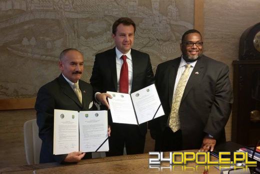 Opole podpisało umowę o współpracy z Chicago!