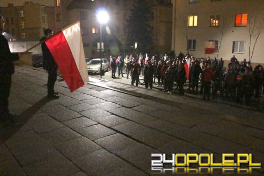 Opolanie protestowali przeciw "islamskiemu terroryzmowi"