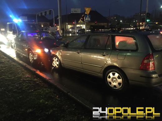 Pijany kierowca BMW wjechał pod prąd i uderzył w inne auto