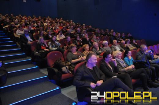 Alibabki i Tadeusz Drozda na premierze "Muzeum Polskiej Piosenki..."