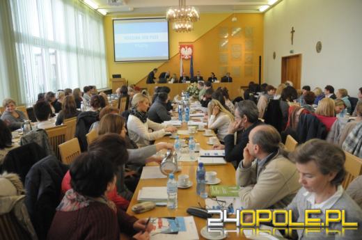 Wiceminister rozmawiał dziś w Opolu o programie "Rodzina 500 plus" 