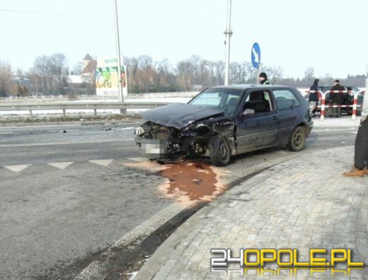 Dwa auta zderzyły się na trasie Opole - Nysa