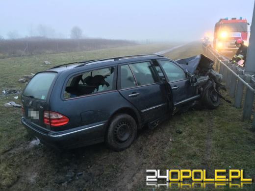 Wypadek na autostradzie, jedna osoba została ranna
