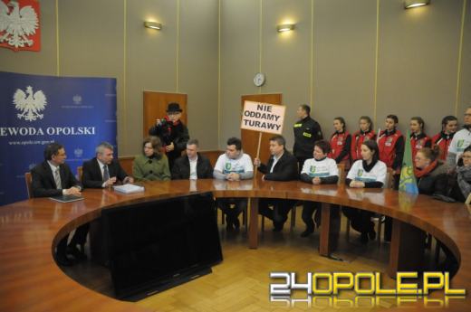 Mieszkańcy Dobrzenia Wielkiego protestowali przeciw przyłączeniu do Opola