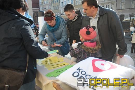 Walentynki na opolskim rynku