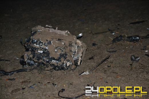 24-latek roztrzaskał BMW na drzewie