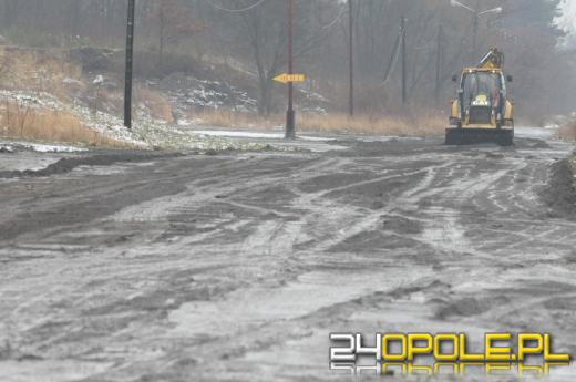 Wyrównano drogę dojazdową do firm przy ul. Zbożowej 9