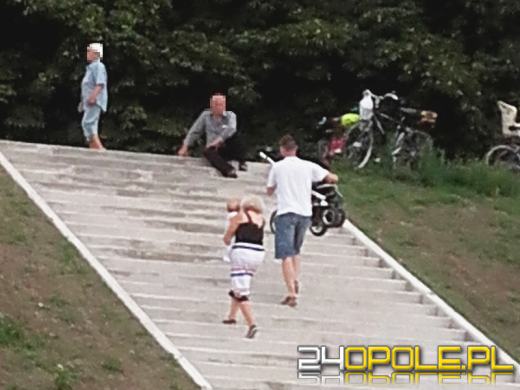 Czytelnik alarmuje: Na miejską plażę nie wjadą niepełnosprawni ani rodzice z dziećmi