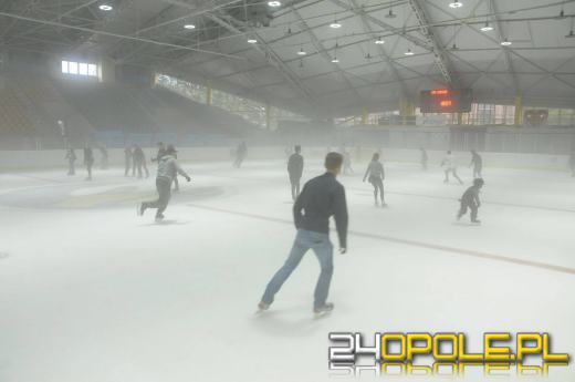 Dziś ruszyła pierwsza ślizgawka na lodowisku Toropol