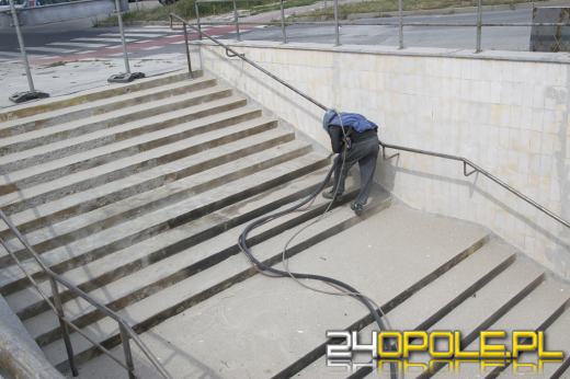 Przejście podziemne przy ul. Wodociągowej przechodzi gruntowny remont 