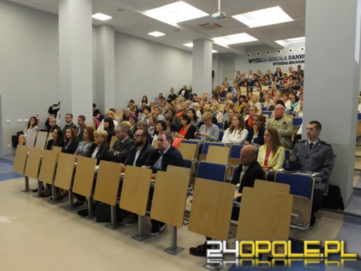 Sędzia Anna Maria Wesołowska w Opolu z wykładem o cyberprzemocy