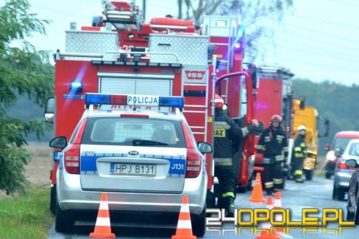 Nissan micra wypadł z drogi pod Lubszą