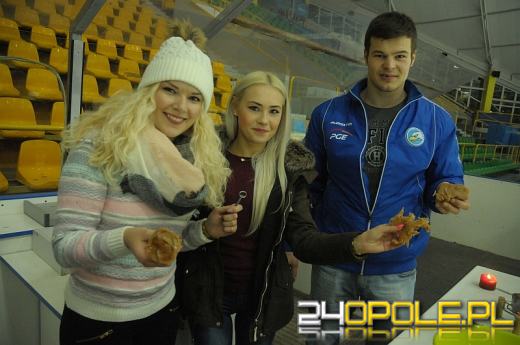 Andrzejkowa ślizgawka z hokeistami Orlika