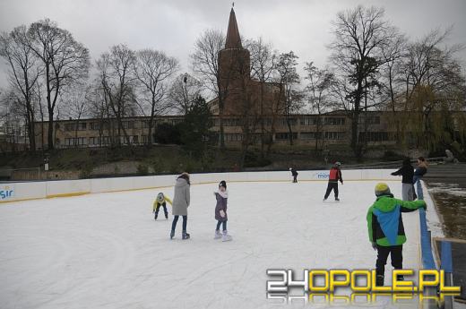 Ruszyło lodowisko na Stawie Zamkowym 