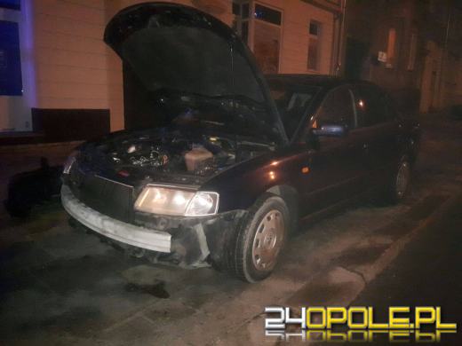 Kolizja i przewrócony fiat na ul. Plebiscytowej