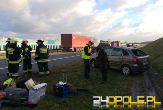 Citroen dachował na autostradzie A4