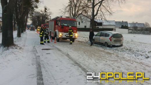 Wypadek w Dobrej, jedna osoba w szpitalu