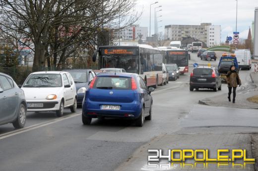 Ratusz apeluje do kierowców, by przesiedli się do autobusów MZK