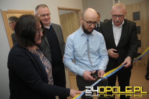 W Opolu otwarto kolejne mieszkanie chronione dla młodych mam