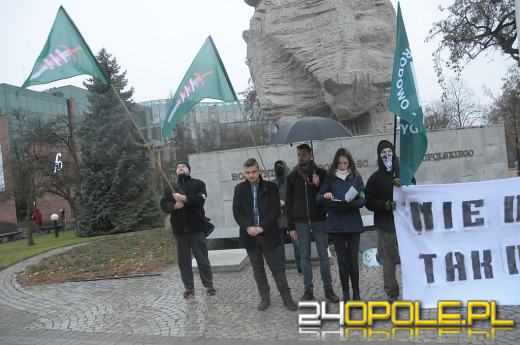 ONR przeciw polityce rządu ws. imigrantów z Ukrainy