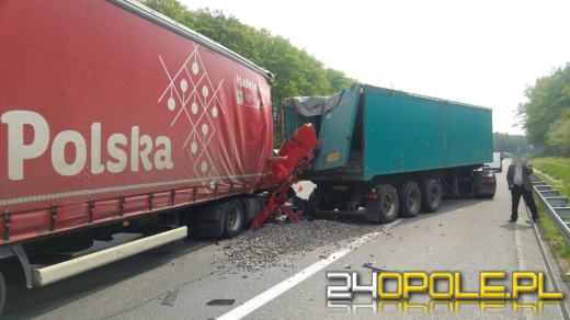 Dwie ciężarówki zderzyły się na autostradzie A4