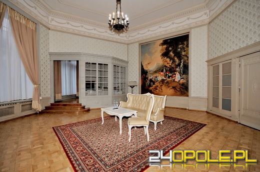 Zamek w Mosznej z nowymi wnętrzami i rekordem odwiedzających