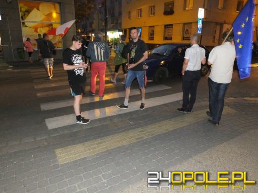 "W Polsce skończyła się demokracja!". Protest i blokada drogi w Opolu