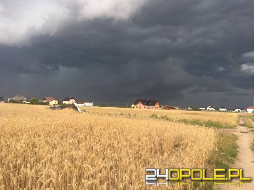 Uwaga! Nad Opolszczyzną rozciąga się silny front burzowy 