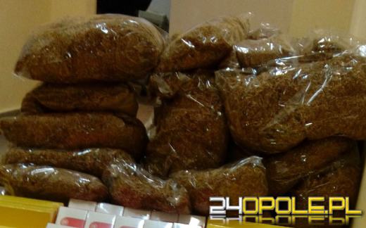 45-latka miała w domu kilkanaście tysięcy nielegalnych papierosów