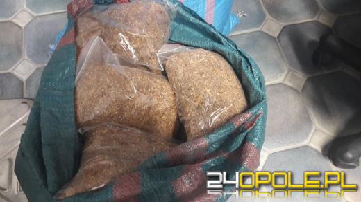 Tytoń bez akcyzy w mieszkaniu 59-latki