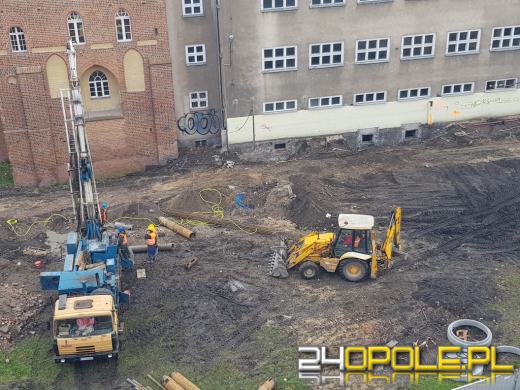 Zamek Górny w Opolu miał być gotowy na obchody 800 lecia, musimy jeszcze poczekać.