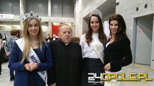 Ponad 1700 paczek świątecznych czekało na gości "Wigilii dla bezdomnych"