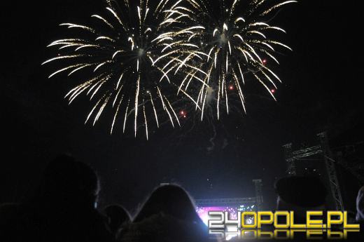 Opolanie przywitali Nowy Rok pod Amfiteatrem.