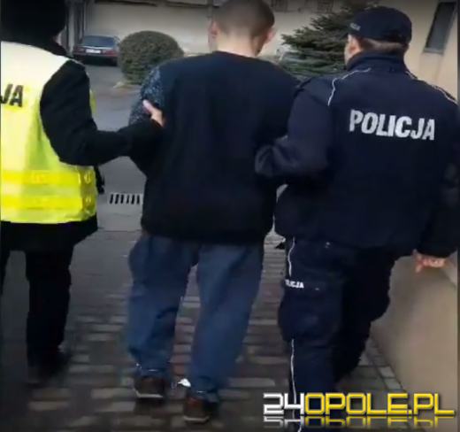 Straszyli kasjerkę paralizatorem - zostali zatrzymani