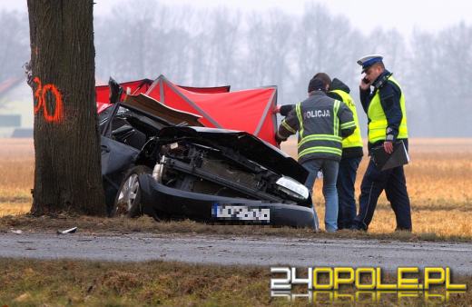 Tragiczny wypadek w Krępnej, nie żyje 44-letni pasażer