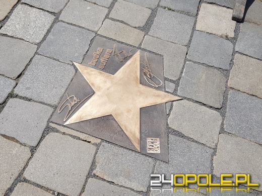 Pierwszą z trzech gwiazd odsłoniła Budka Suflera !