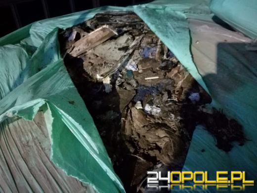 Funkcjonariusze opolskiej KAS zatrzymali nielegalny transport odpadów