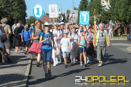 Opolski strumień pielgrzymki wyruszył rano na Jasną Górę