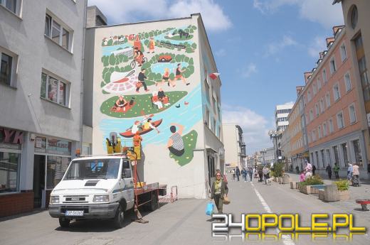 Mural miał przetrwać lata, a zniknął razem z Krakowską 32