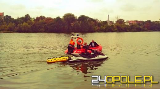 Statek przeładowany ludźmi dopłynął do Brzegu