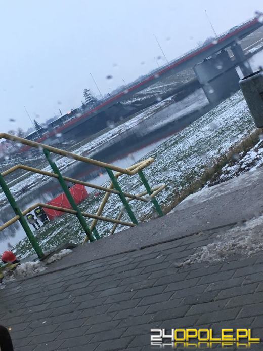 Zwłoki mężczyzny w Kanale Ulgi w Opolu