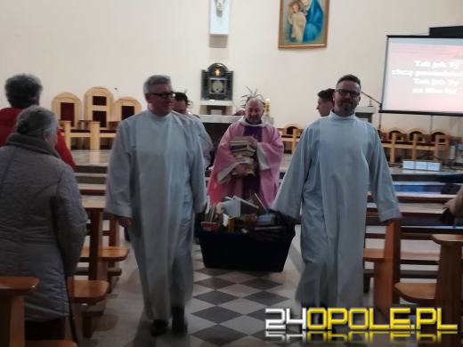 "Gdzie się pali książki, dojdzie w końcu do palenia ludzi"