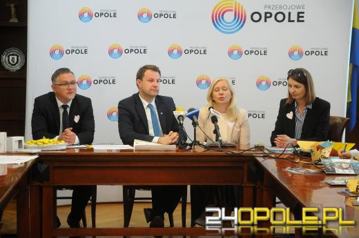 Jutro seniorzy przejmą władzę nad miastem. Rozpoczynają się Dni Seniora