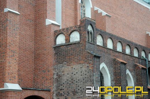 Podczas prac konserwatorskich odkryto dodatkowe pomieszczenie w opolskiej Katedrze