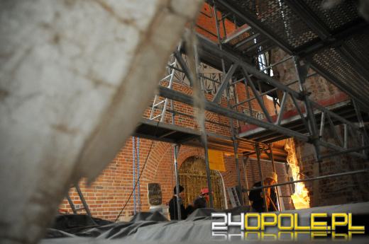 Podczas prac konserwatorskich odkryto dodatkowe pomieszczenie w opolskiej Katedrze
