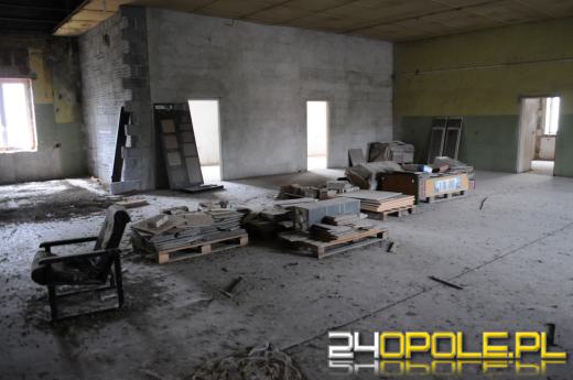 Cementownia Bolko, mimo że nie pracuje od dawna, wciąż "żyje"