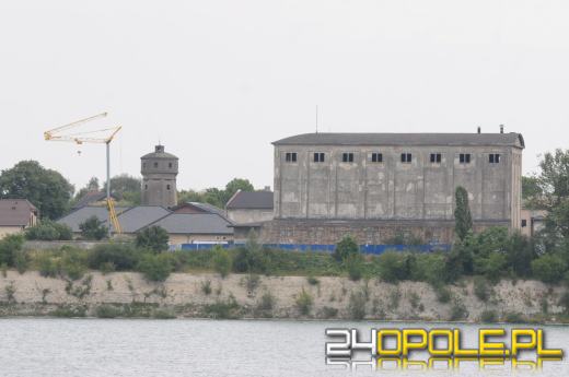 Cementownia Bolko, mimo że nie pracuje od dawna, wciąż "żyje"