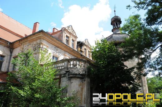 Dom dziecka w Turawie "rodził się" niemal 100 lat. Od kilku lat "umiera"